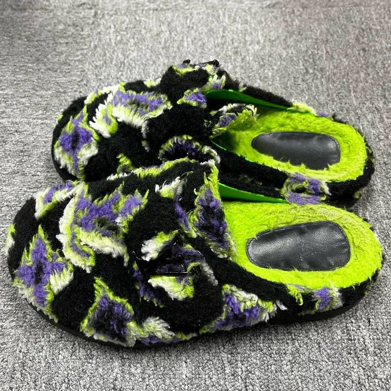 Louis Vuitton Louis Vuitton Comfortable Rubber Bottom Slippers Size US 7 / EU 40 - 3 Thumbnail