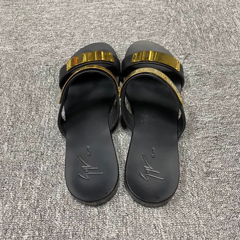 Giuseppe Zanotti Giuseppe Zanotti Black Gold Buckle Sandals Size US 10.5 / EU 43-44 - 3 Thumbnail