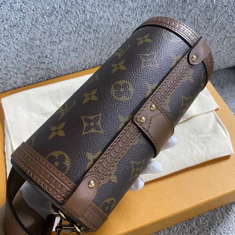 Louis Vuitton Louis Vuitton Brown Monogram Crossbody Bag Size ONE SIZE - 2 Thumbnail