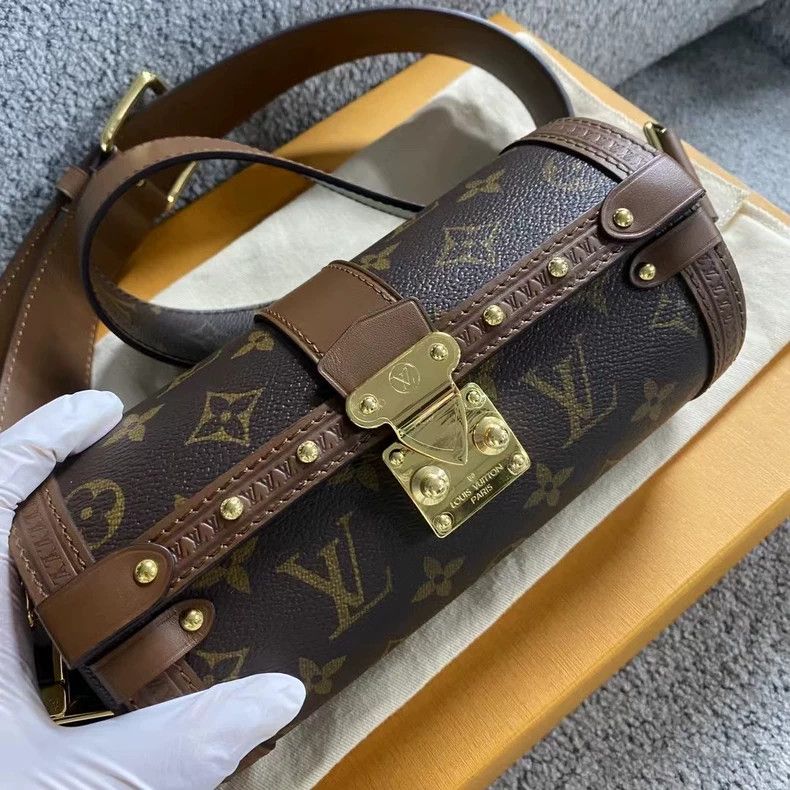 Louis Vuitton Louis Vuitton Brown Monogram Crossbody Bag Size ONE SIZE - 4 Thumbnail