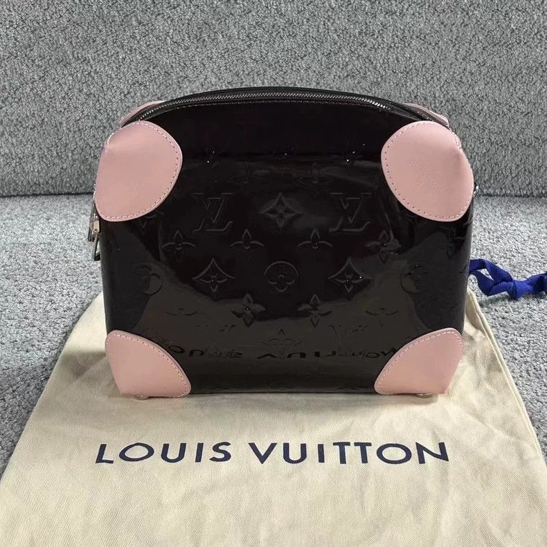 Louis Vuitton Louis Vuitton Pink Cherry Print Shoulder Bag Size ONE SIZE - 2 Thumbnail