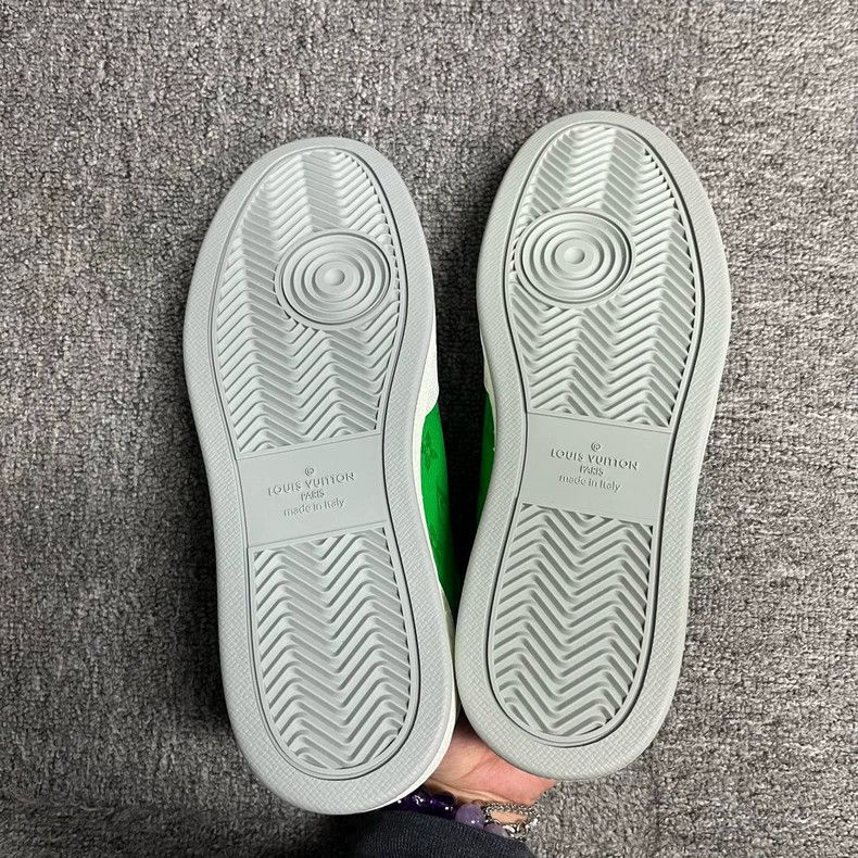 Louis Vuitton Louis Vuitton Green and White Low Top Sneakers Size US 7 / EU 40 - 5 Thumbnail