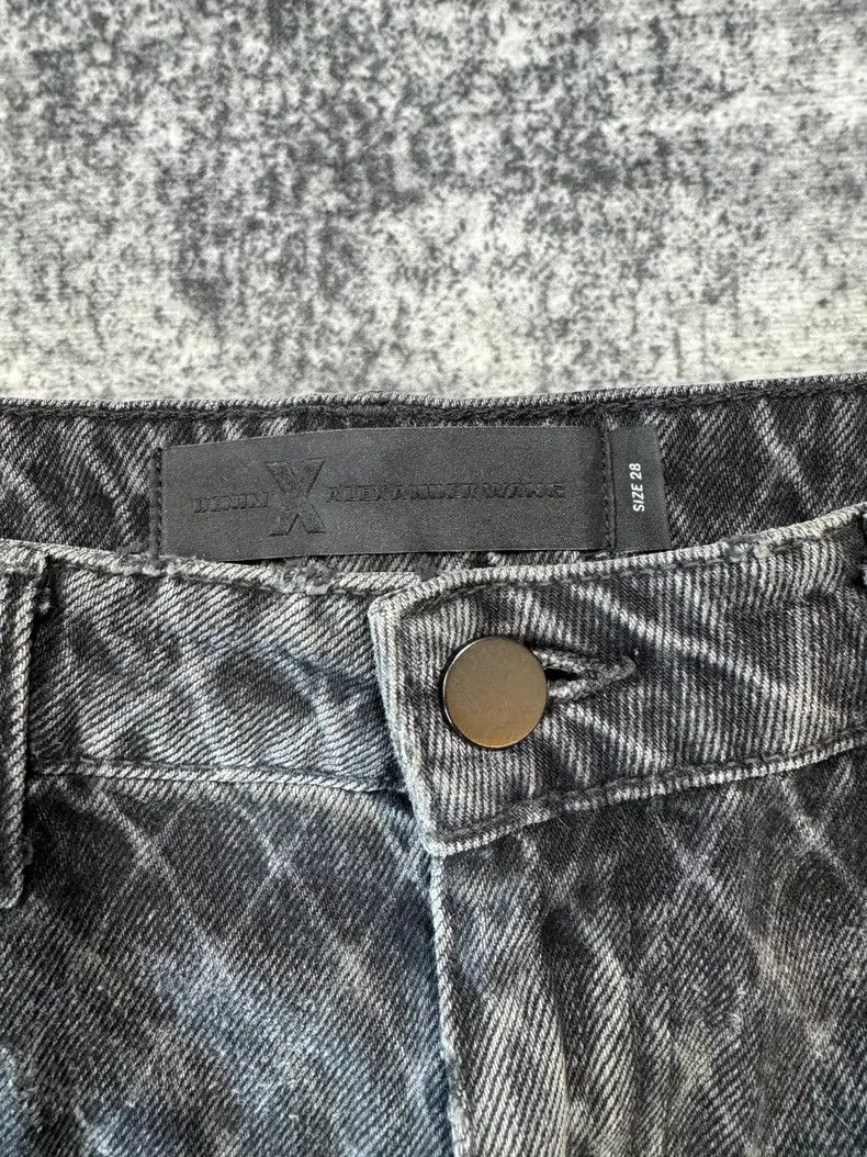 Alexander Wang Alexander Wang Ripped Denim Shorts Size 28 Size US 28 / EU 44 - 2 Thumbnail