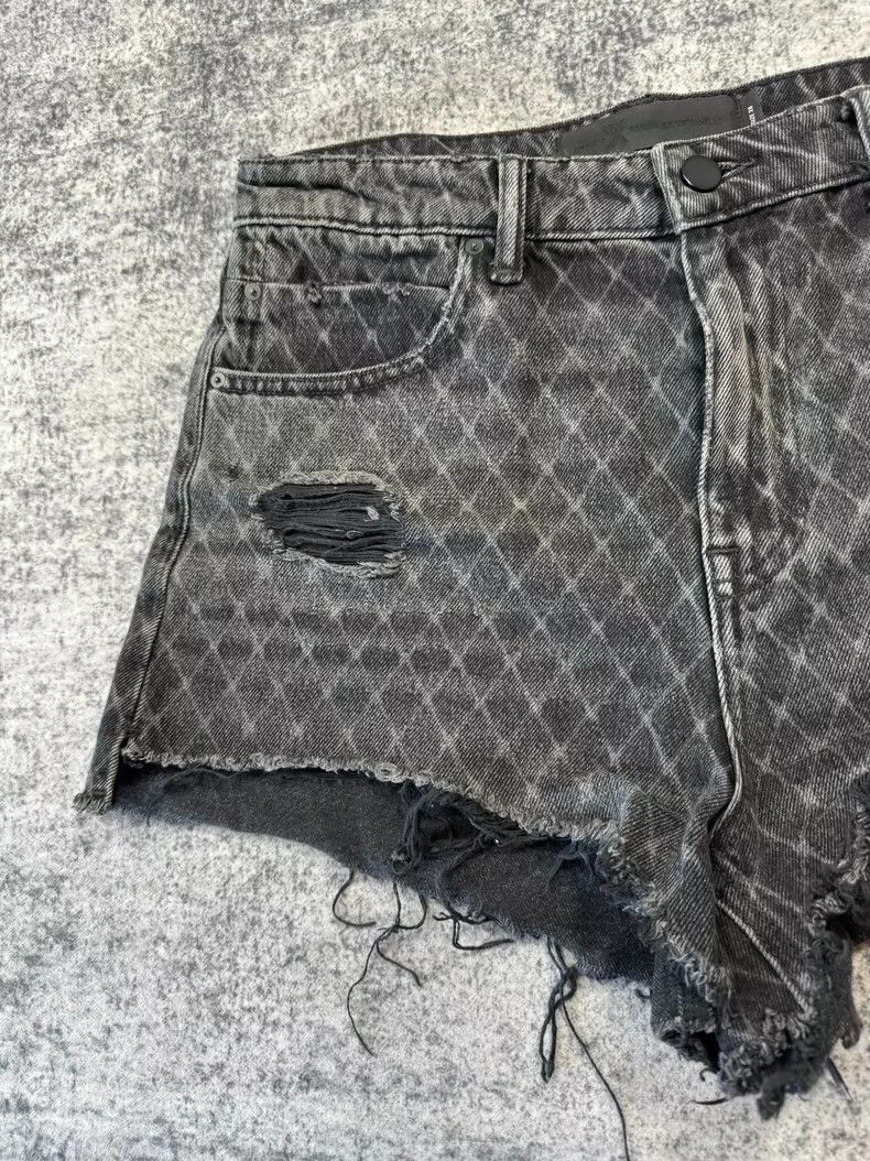 Alexander Wang Alexander Wang Ripped Denim Shorts Size 28 Size US 28 / EU 44 - 4 Thumbnail