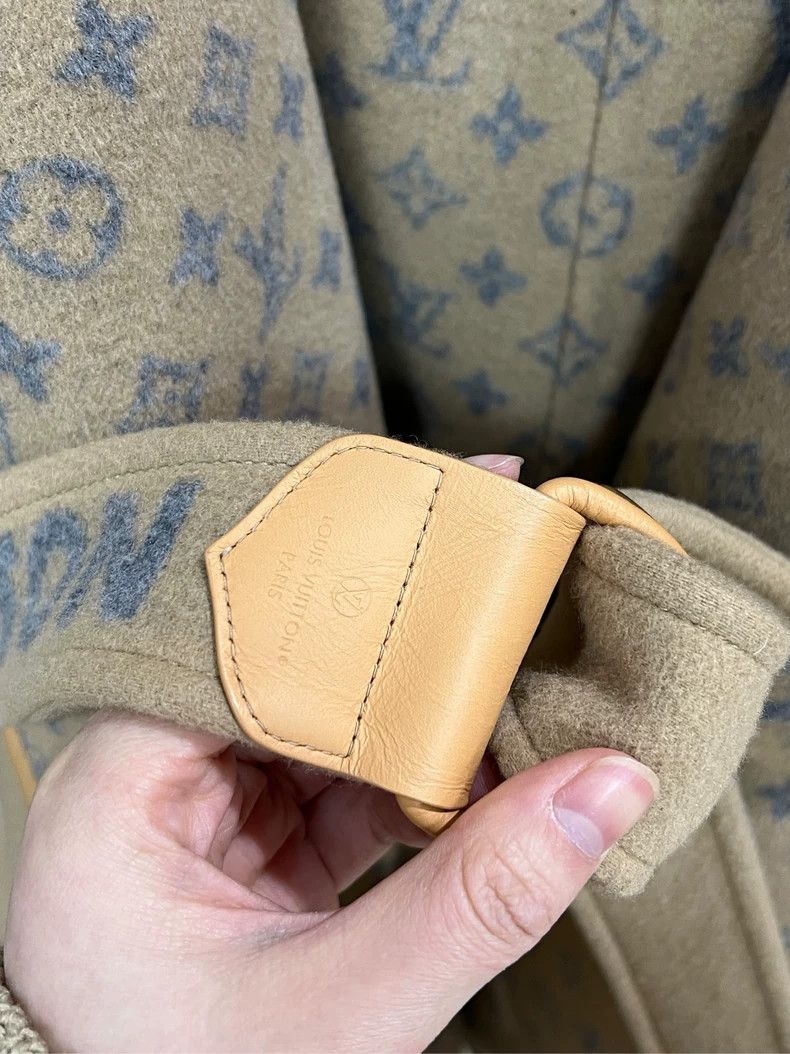 Louis Vuitton Louis Vuitton Short Camel Cashmere Coat Size US XS / EU 42 / 0 - 3 Thumbnail