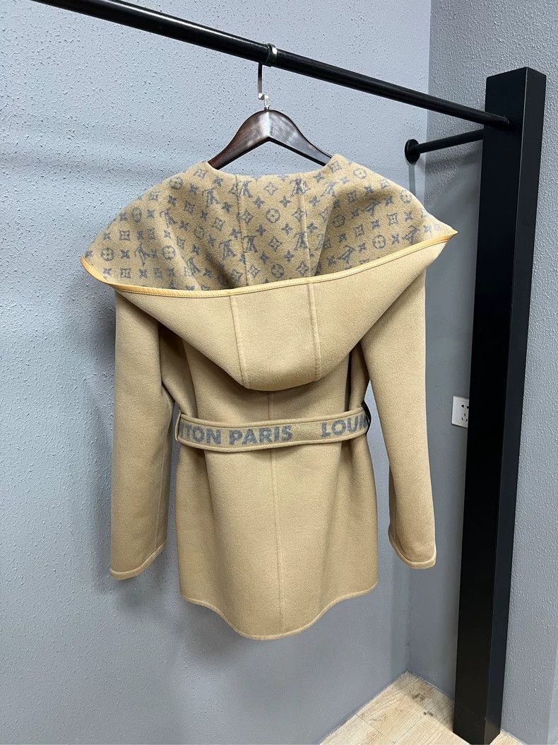 Louis Vuitton Louis Vuitton Short Camel Cashmere Coat Size US XS / EU 42 / 0 - 2 Thumbnail
