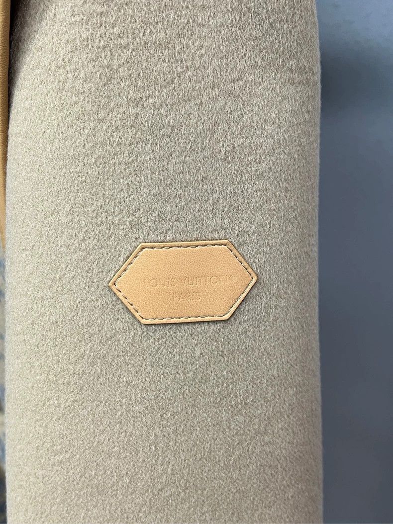 Louis Vuitton Louis Vuitton Short Camel Cashmere Coat Size US XS / EU 42 / 0 - 4 Thumbnail