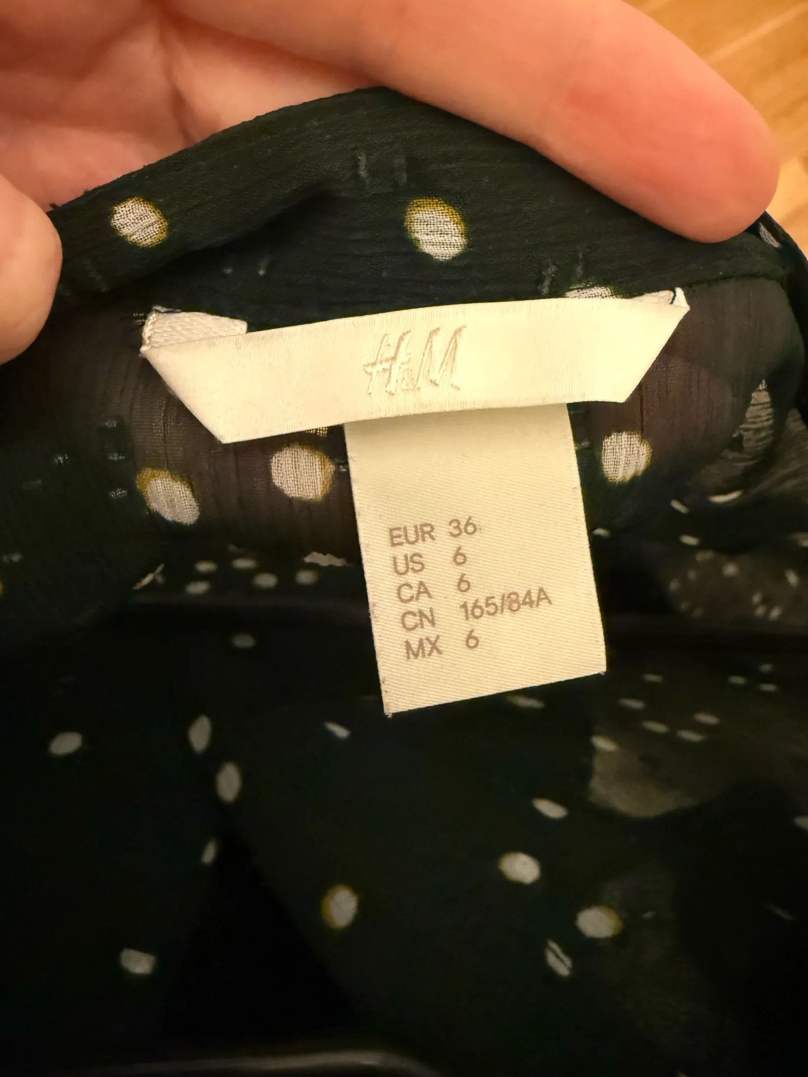 H&M H&M Blouse Size XS / US 0-2 / IT 36-38 - 2 Thumbnail