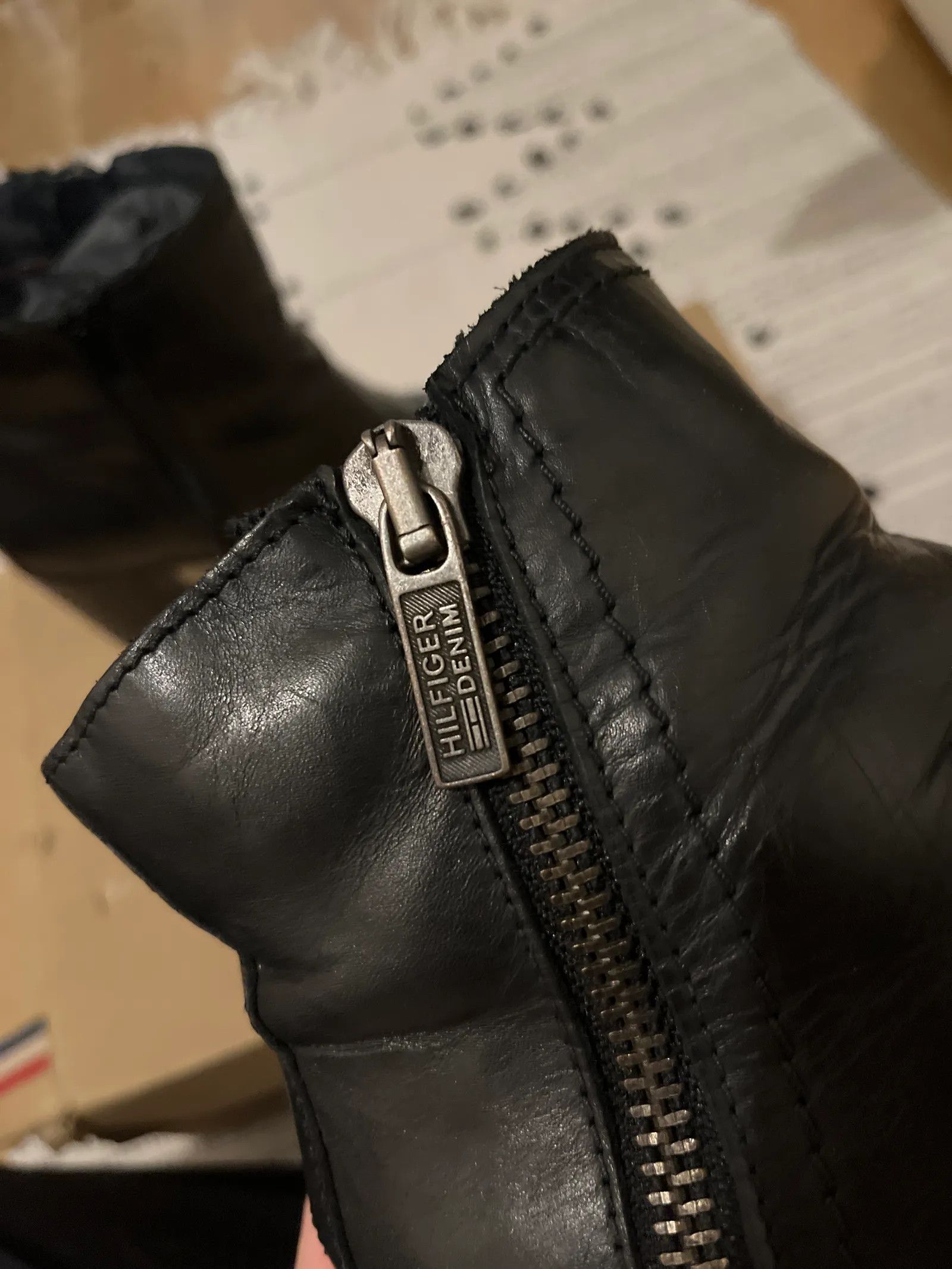 Tommy Hilfiger Tommy Hilfiger Boots Size US 9 / IT 39 - 2 Thumbnail