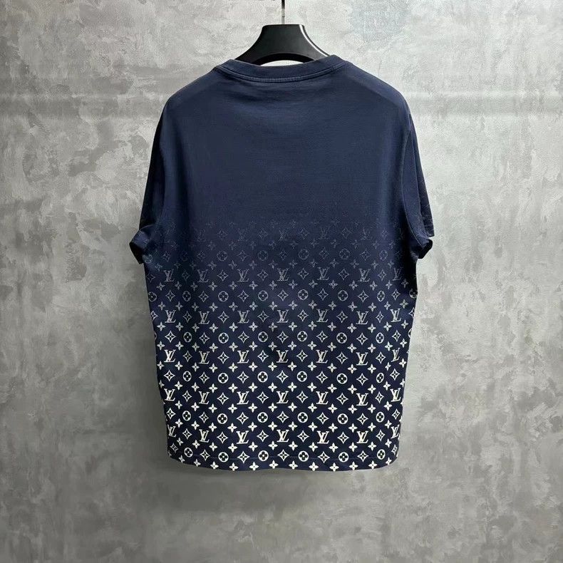 Louis Vuitton Louis Vuitton Blue Gradient Logo Short Sleeve Shirt Size US XL / EU 56 / 4 - 2 Thumbnail