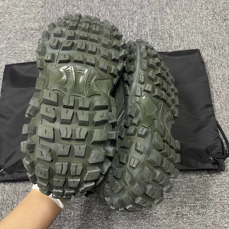 Balenciaga Balenciaga Deep Green Tire Shoes Size US 9 / EU 42 - 4 Thumbnail