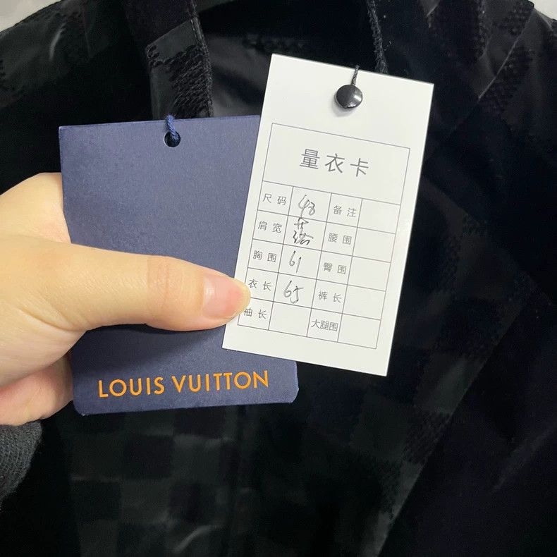 Louis Vuitton Louis Vuitton Black Sports Zip Jacket Size US L / EU 52-54 / 3 - 2 Thumbnail