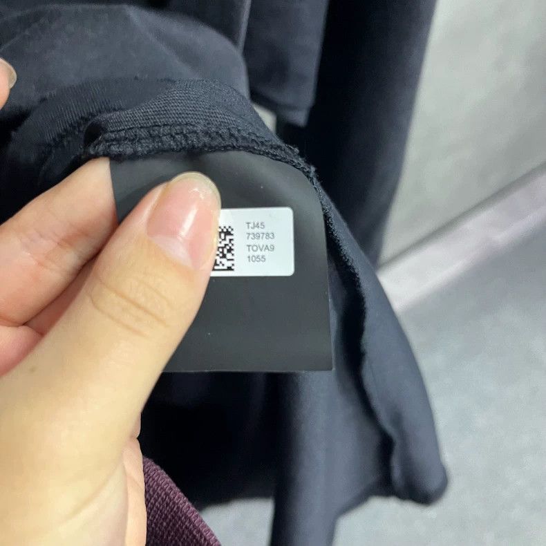 Balenciaga Balenciaga Black Long Sleeve Logo T-Shirt Size US S / EU 44-46 / 1 - 4 Thumbnail