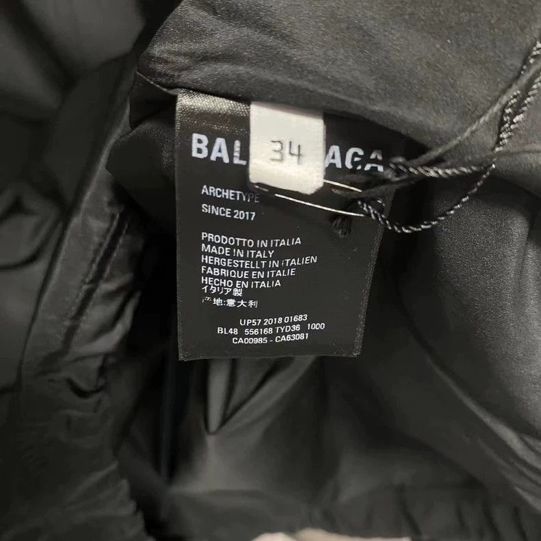Balenciaga Balenciaga Black and White Print Jacket Size US S / EU 44-46 / 1 - 5 Thumbnail