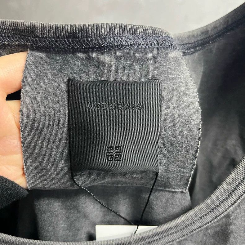 Givenchy Givenchy Gray Logo Print Mini Skirt Size US 34 / EU 50 - 2 Thumbnail