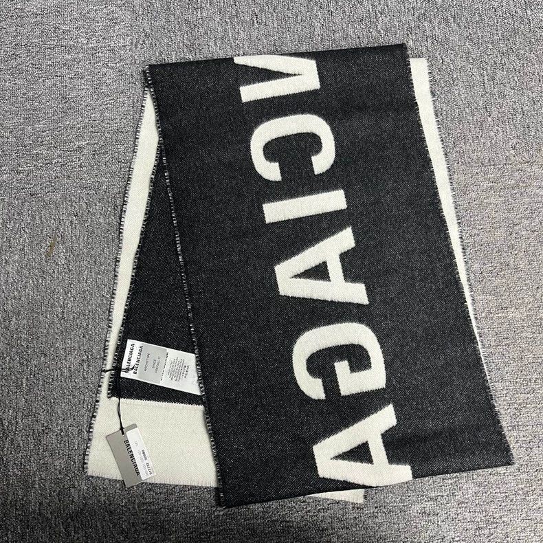 Balenciaga Balenciaga Black and White Wool Scarf Size ONE SIZE - 5 Thumbnail