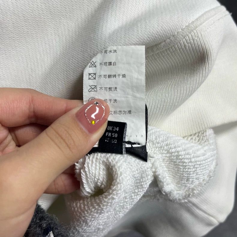 Amiri Amiri White Graphic Logo Sweatshirt Size US L / EU 52-54 / 3 - 5 Thumbnail