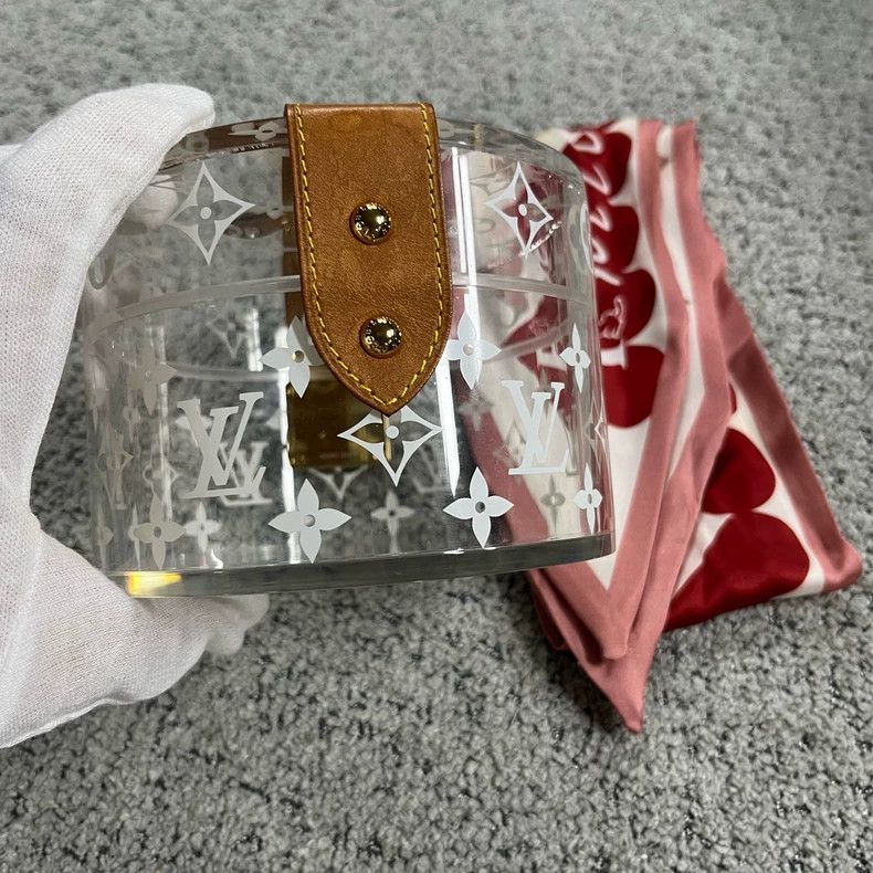 Louis Vuitton Louis Vuitton Transparent Jewelry Storage Box Size ONE SIZE - 4 Thumbnail