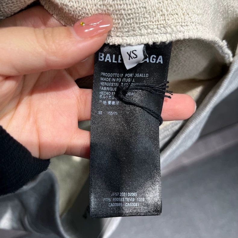 Balenciaga Balenciaga Gray Hoodie with Letter Embroidery Size US XS / EU 42 / 0 - 4 Thumbnail
