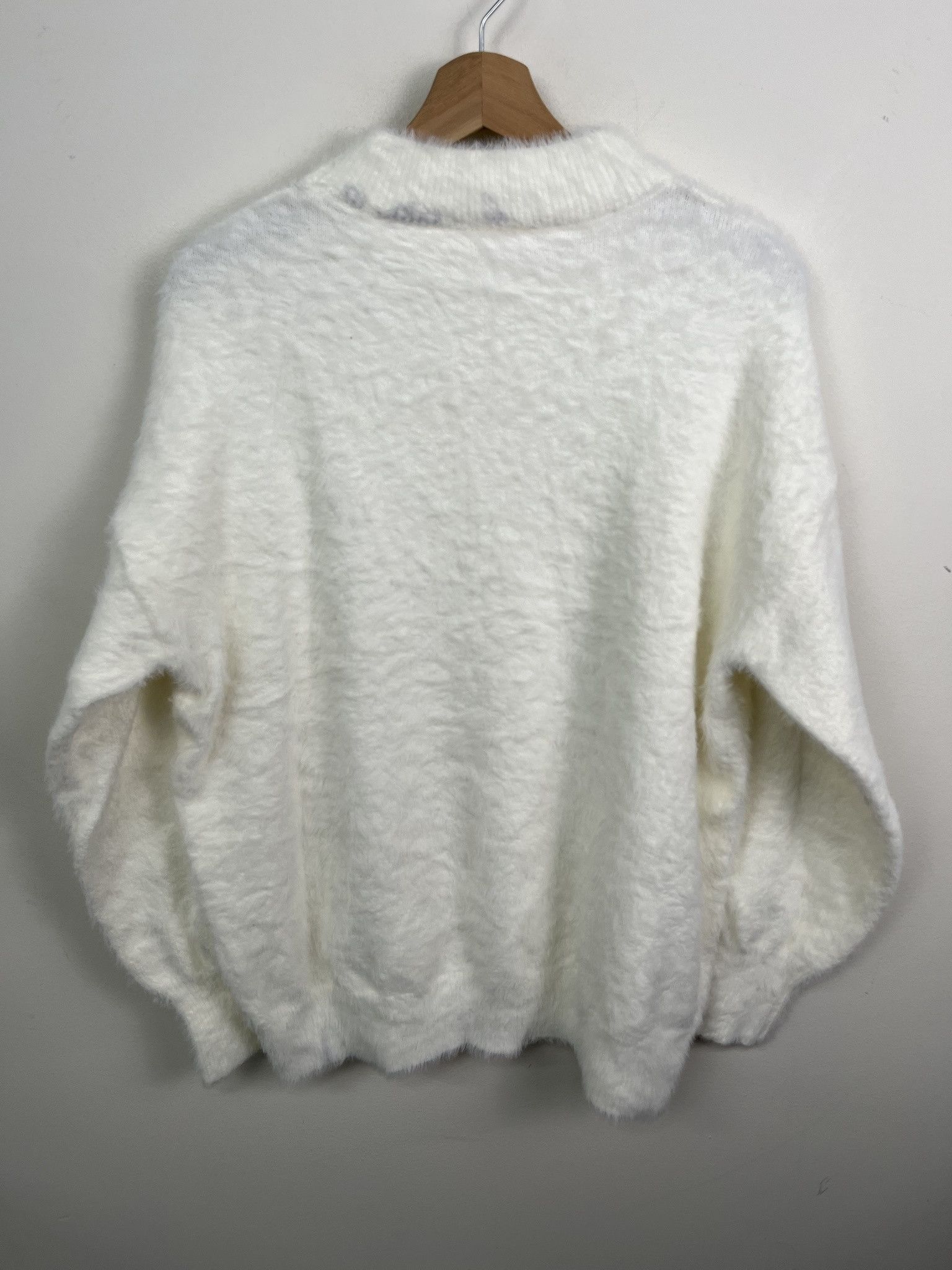 Vintage Vintage Y2K Hairy Soft Knit Sweater Size M Size US M / EU 48-50 / 2 - 2 Thumbnail