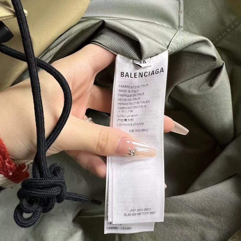 Balenciaga Balenciaga Beige Hooded Jacket with Logo Print Size US M / EU 48-50 / 2 - 3 Thumbnail