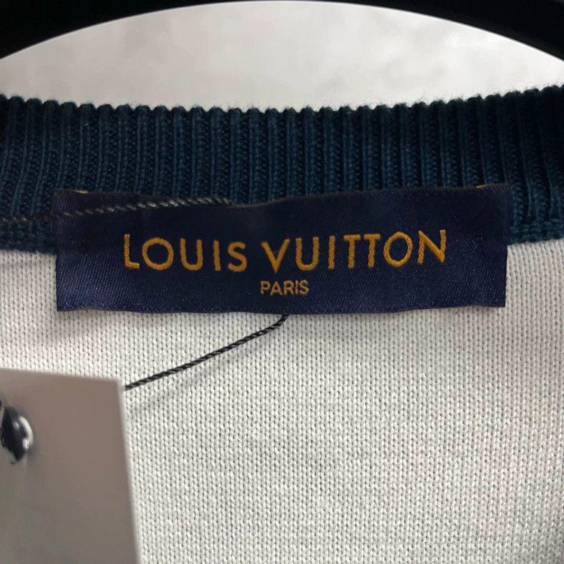 Louis Vuitton Louis Vuitton Blue Sweater with Gradient Design Size US M / EU 48-50 / 2 - 2 Thumbnail