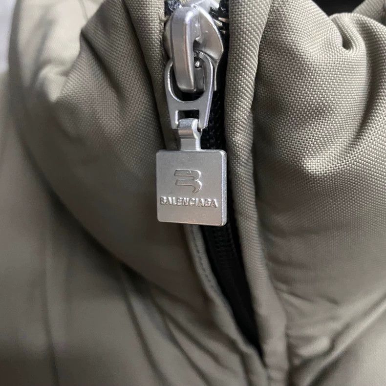 Balenciaga Brown Logo Cotton Puffer Jacket by Balenciaga Size US L / EU 52-54 / 3 - 5 Thumbnail