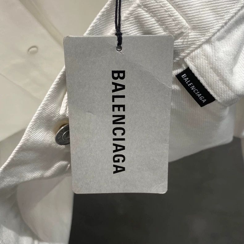Balenciaga White Embroidered Logo Denim Jacket Size US M / EU 48-50 / 2 - 4 Thumbnail