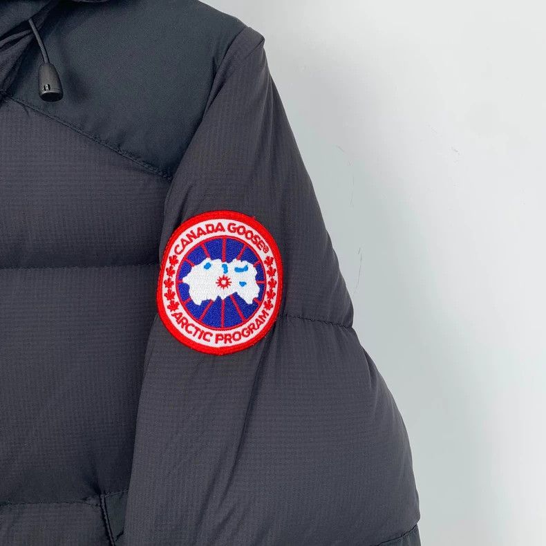 Canada Goose Canada Goose Black Long Down Jacket Hooded Size US XS / EU 42 / 0 - 5 Thumbnail