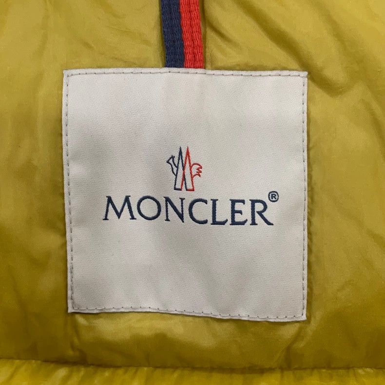 Moncler Moncler Yellow Hooded Puffer Jacket with Drawstring Size US M / EU 48-50 / 2 - 6 Thumbnail
