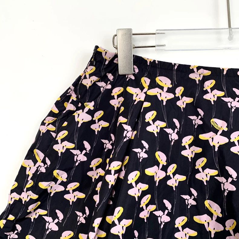 Prada MiuMiu Black Skirt with Bow Print Size US 42 / EU 58 - 3 Thumbnail