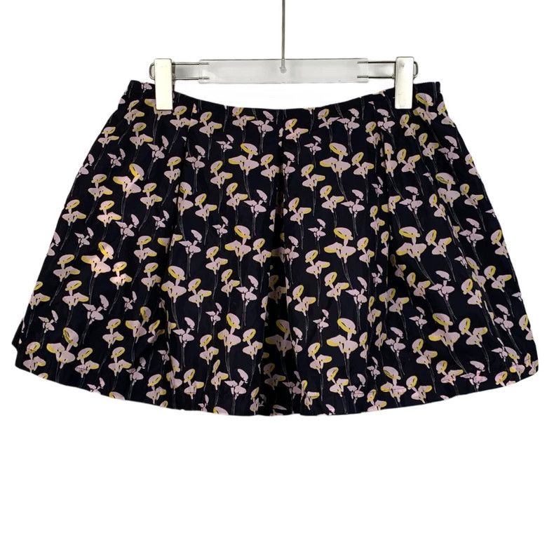 Prada MiuMiu Black Skirt with Bow Print Size US 42 / EU 58 - 2 Thumbnail