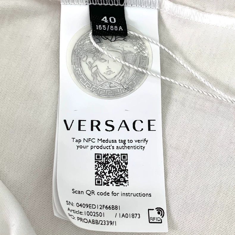 Versace Versace White Logo Smiley Print T-Shirt Size US M / EU 48-50 / 2 - 8 Thumbnail