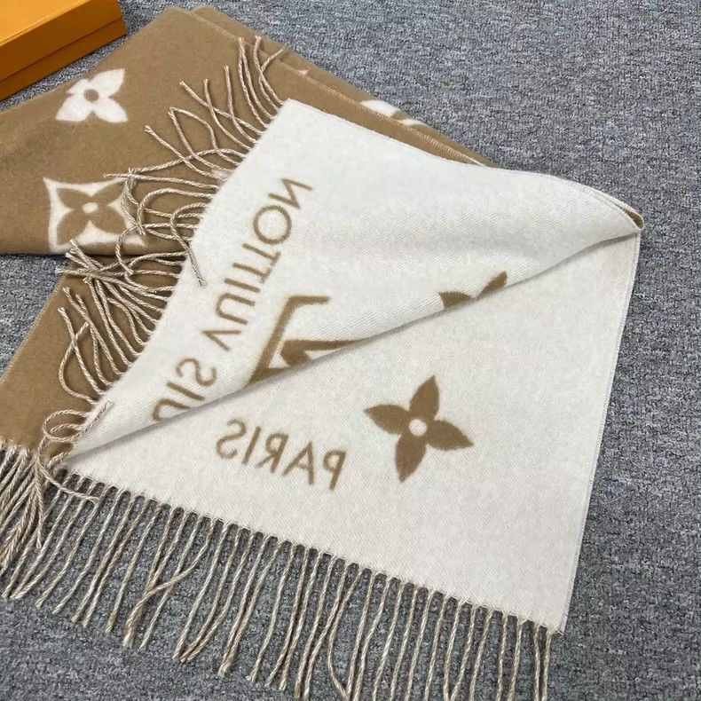 Louis Vuitton Louis Vuitton Cashmere Scarf with Tags Size ONE SIZE - 3 Thumbnail