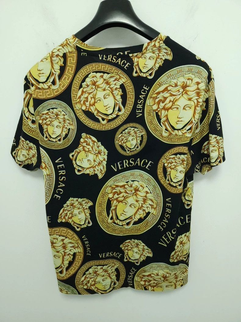 Versace Versace Gold Medusa Short Sleeve T-shirt Size US S / EU 44-46 / 1 - 4 Thumbnail