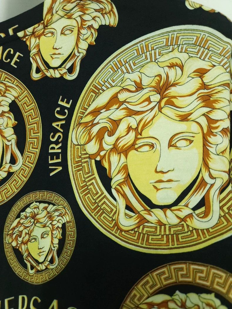 Versace Versace Gold Medusa Short Sleeve T-shirt Size US S / EU 44-46 / 1 - 6 Thumbnail