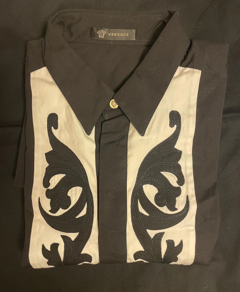 Versace Versace Long Sleeve Shirt with Embroidery Size US L / EU 52-54 / 3 - 6 Thumbnail