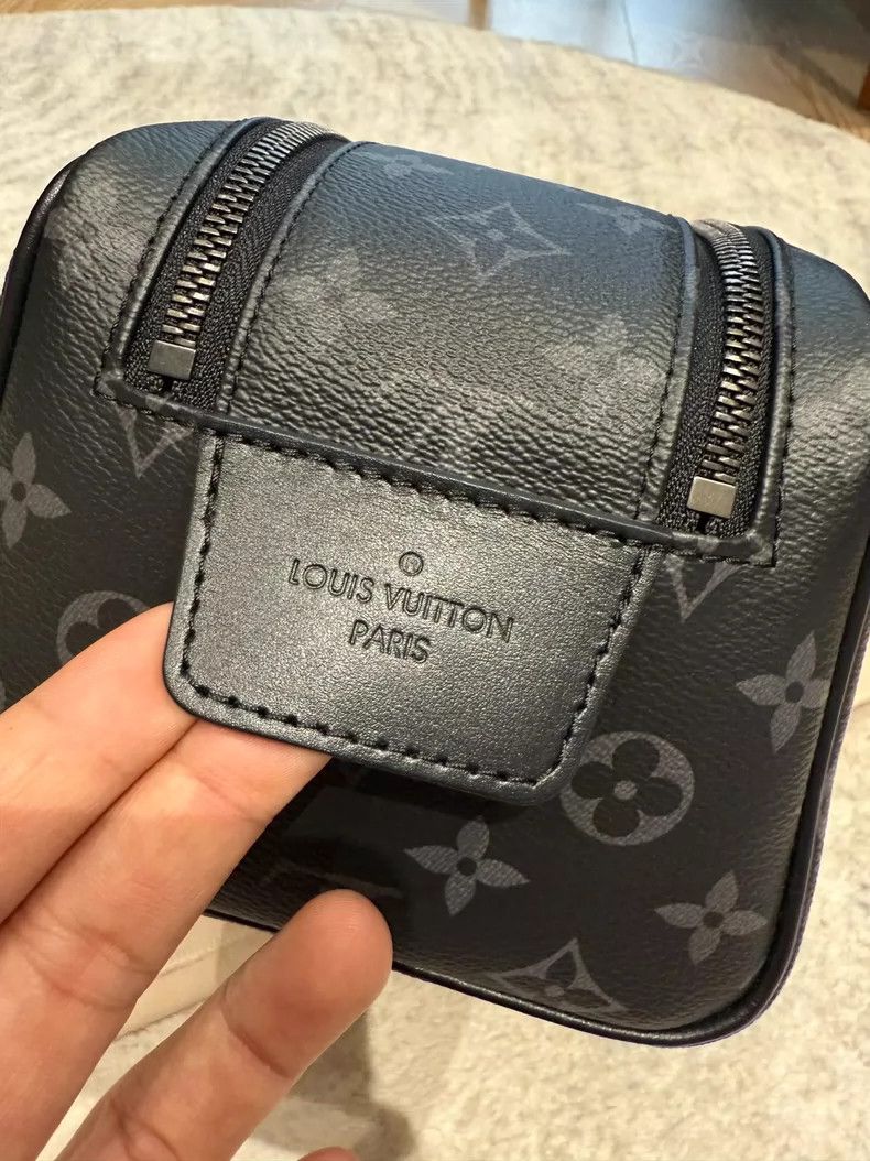 Louis Vuitton CW4N6RY-25-08-08 Size ONE SIZE - 4 Thumbnail