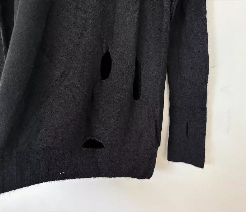 Maison Margiela Black Long Sleeve Distressed Sweater Size US L / EU 52-54 / 3 - 6 Thumbnail