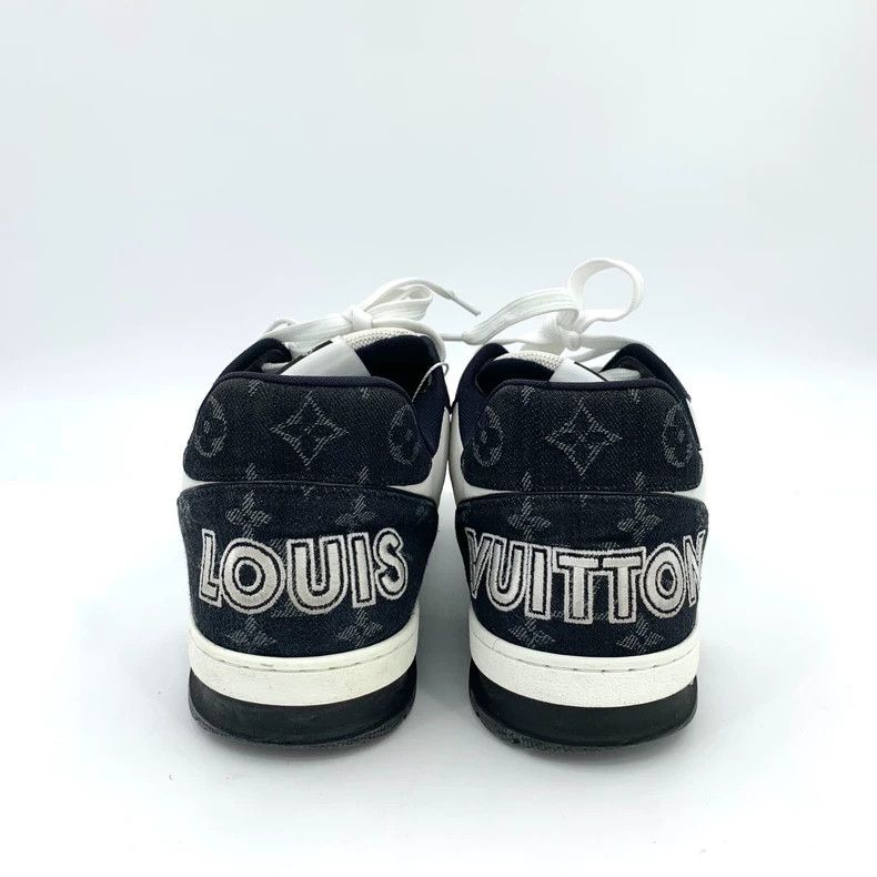 Louis Vuitton Louis Vuitton Black Logo Embroidered Sneakers Size US 10 / EU 43 - 4 Thumbnail