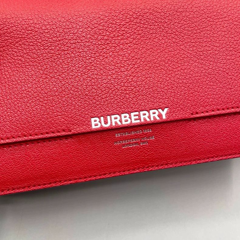 Burberry Burberry 98% New French Baguette Chain Clutch Size ONE SIZE - 6 Thumbnail