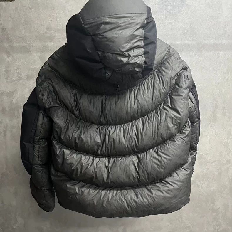 Louis Vuitton Louis Vuitton Gray Hooded Puffer Jacket Size US M / EU 48-50 / 2 - 2 Thumbnail