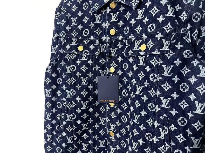 Louis Vuitton Louis Vuitton Denim Jacket with Allover Logo Size US L / EU 52-54 / 3 - 2 Thumbnail