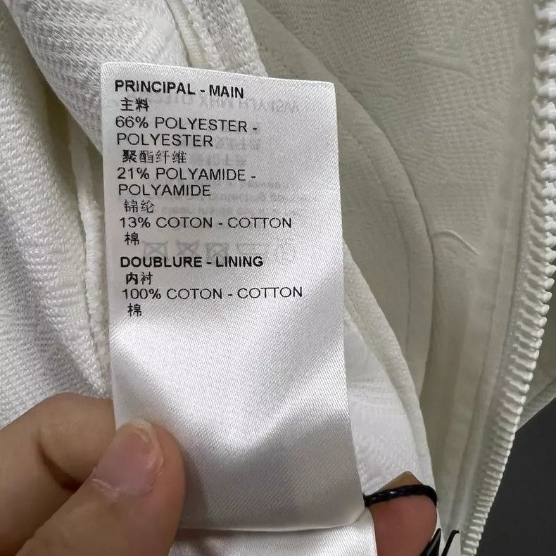 Louis Vuitton Louis Vuitton White Logo Print Jacket Size S Size US S / EU 44-46 / 1 - 7 Thumbnail