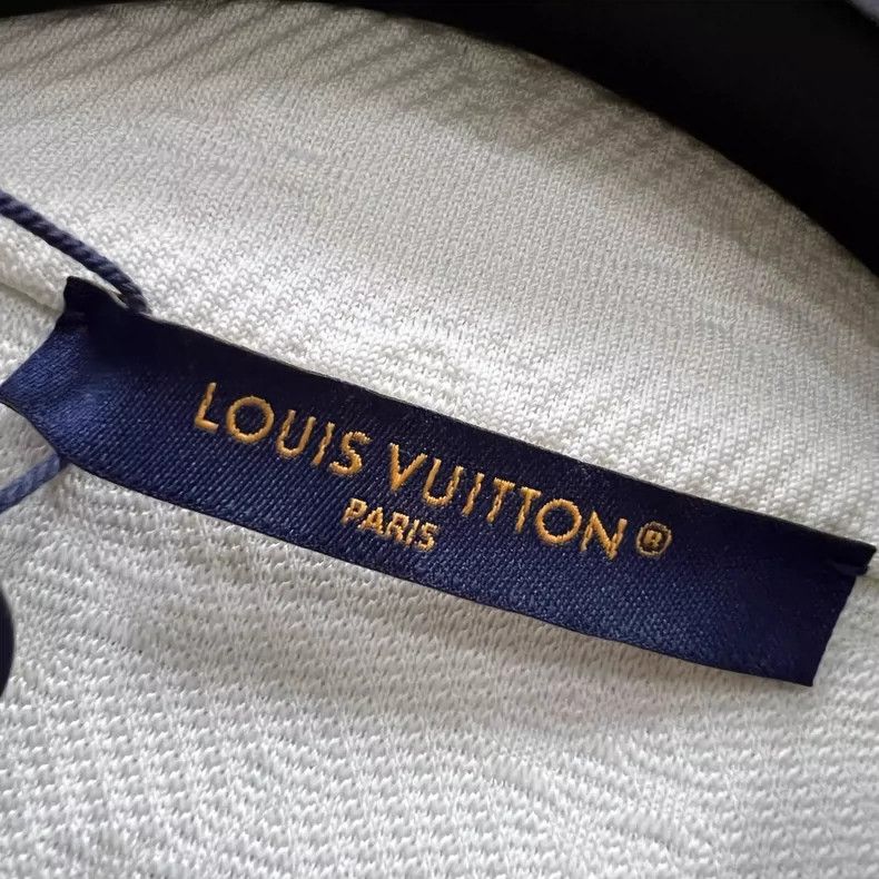 Louis Vuitton Louis Vuitton White Logo Print Jacket Size S Size US S / EU 44-46 / 1 - 5 Thumbnail