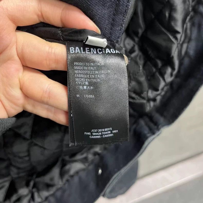 Balenciaga Balenciaga Black Thick Jacket Outerwear Size 44 Size US L / EU 52-54 / 3 - 4 Thumbnail
