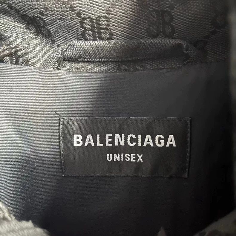 Balenciaga Balenciaga Gucci Black Puffer Jacket Size 48 Size US L / EU 52-54 / 3 - 3 Thumbnail