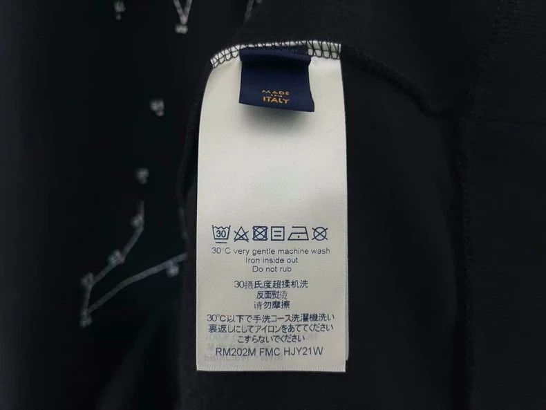 Louis Vuitton Louis Vuitton Black Sweatshirt with Logo Size US S / EU 44-46 / 1 - 3 Thumbnail
