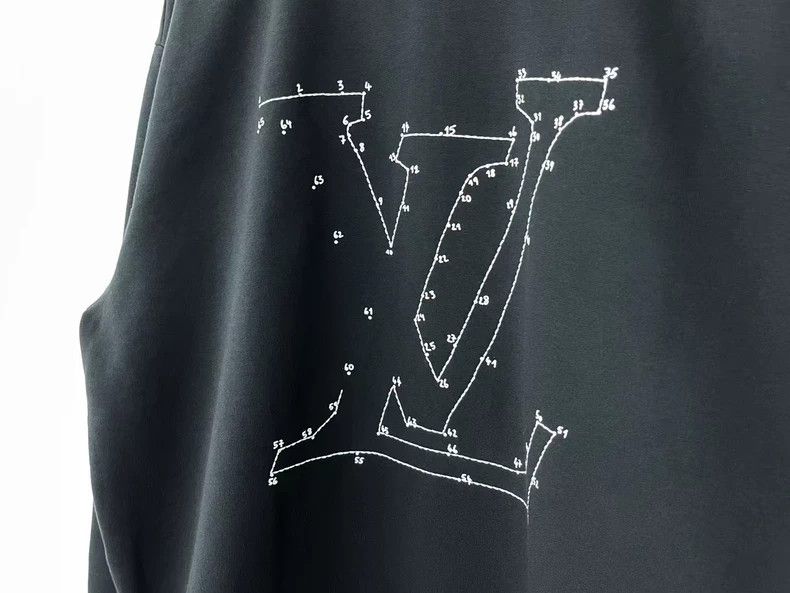 Louis Vuitton Louis Vuitton Black Sweatshirt with Logo Size US S / EU 44-46 / 1 - 2 Thumbnail