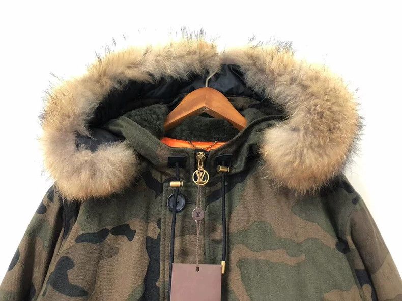 Louis Vuitton Louis Vuitton Supreme Camouflage Fur Jacket Size US L / EU 52-54 / 3 - 2 Thumbnail